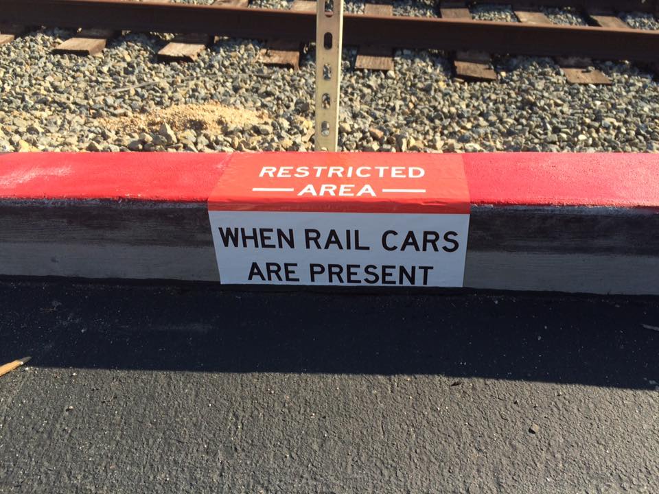 custom vinyl safety sign